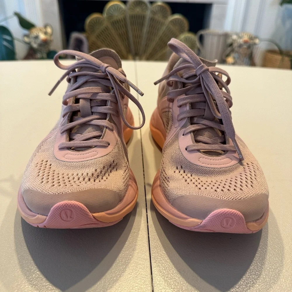Lululemon Chargefeel Low Womens Workout Shoes - Picture 2 of 8